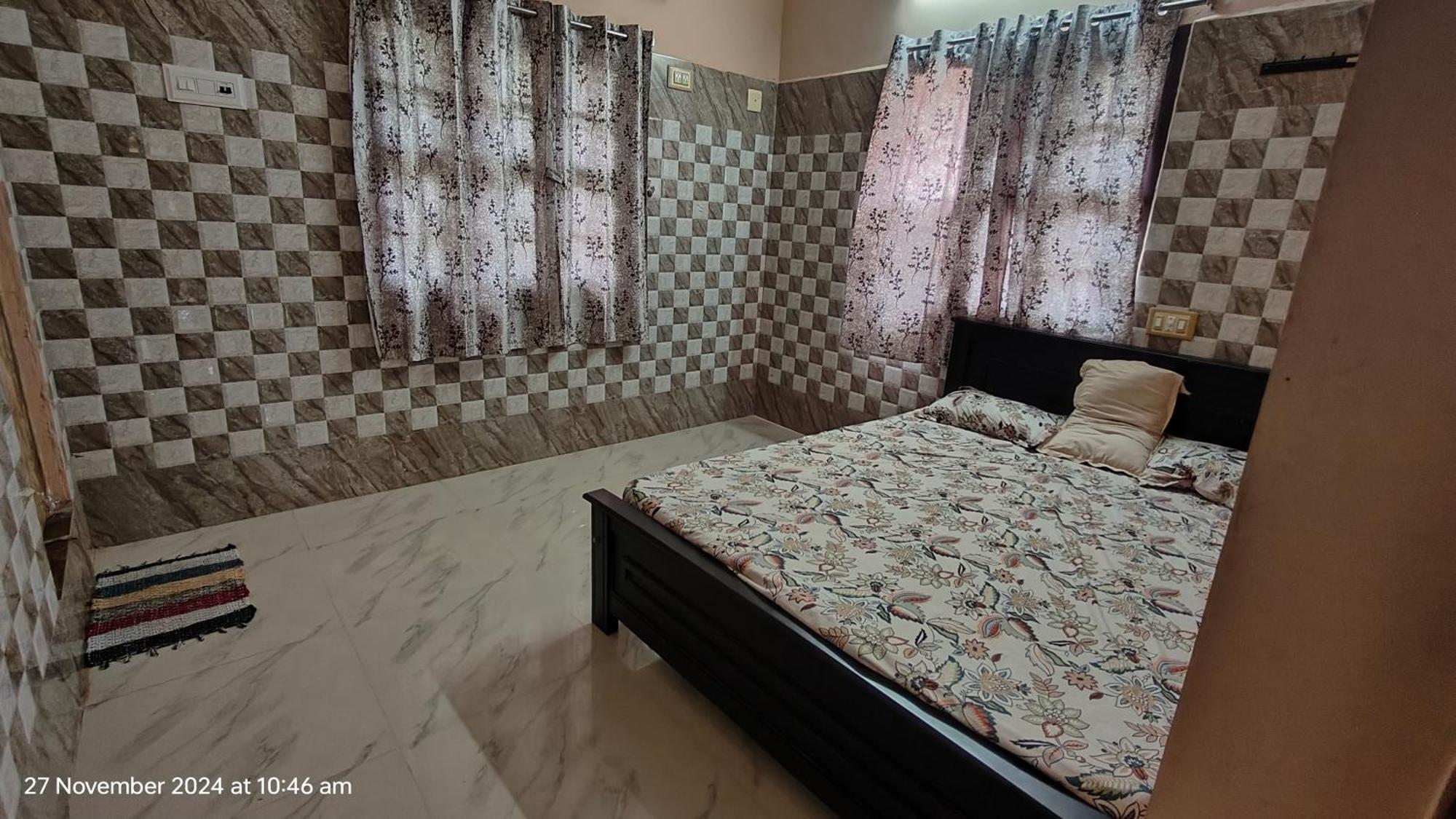 Selvams Home Stay Tiruchchendur Ngoại thất bức ảnh